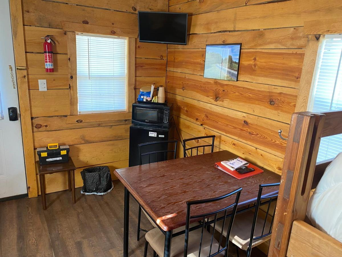 Canal Cabins Paw Paw Exterior photo