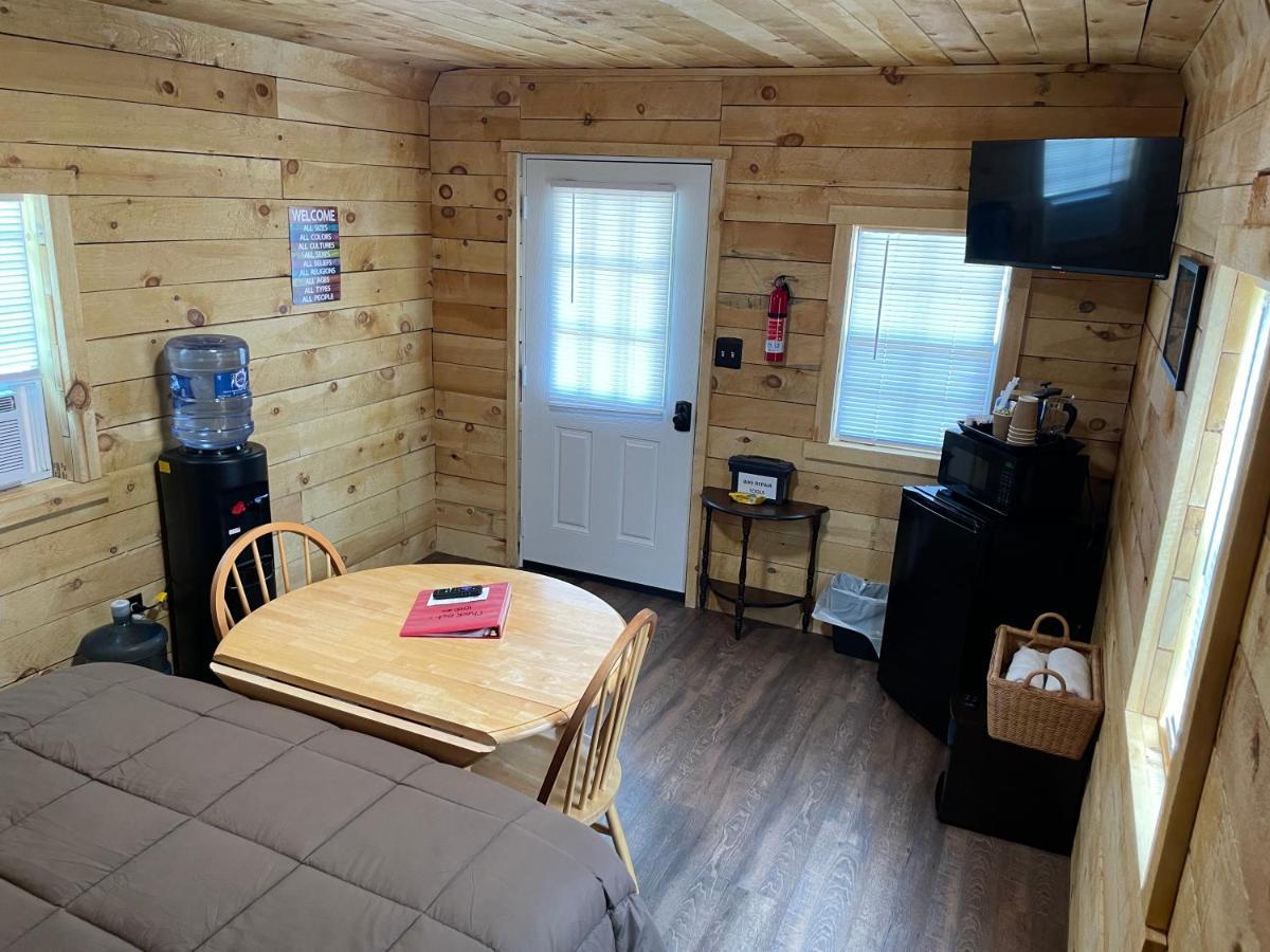 Canal Cabins Paw Paw Exterior photo