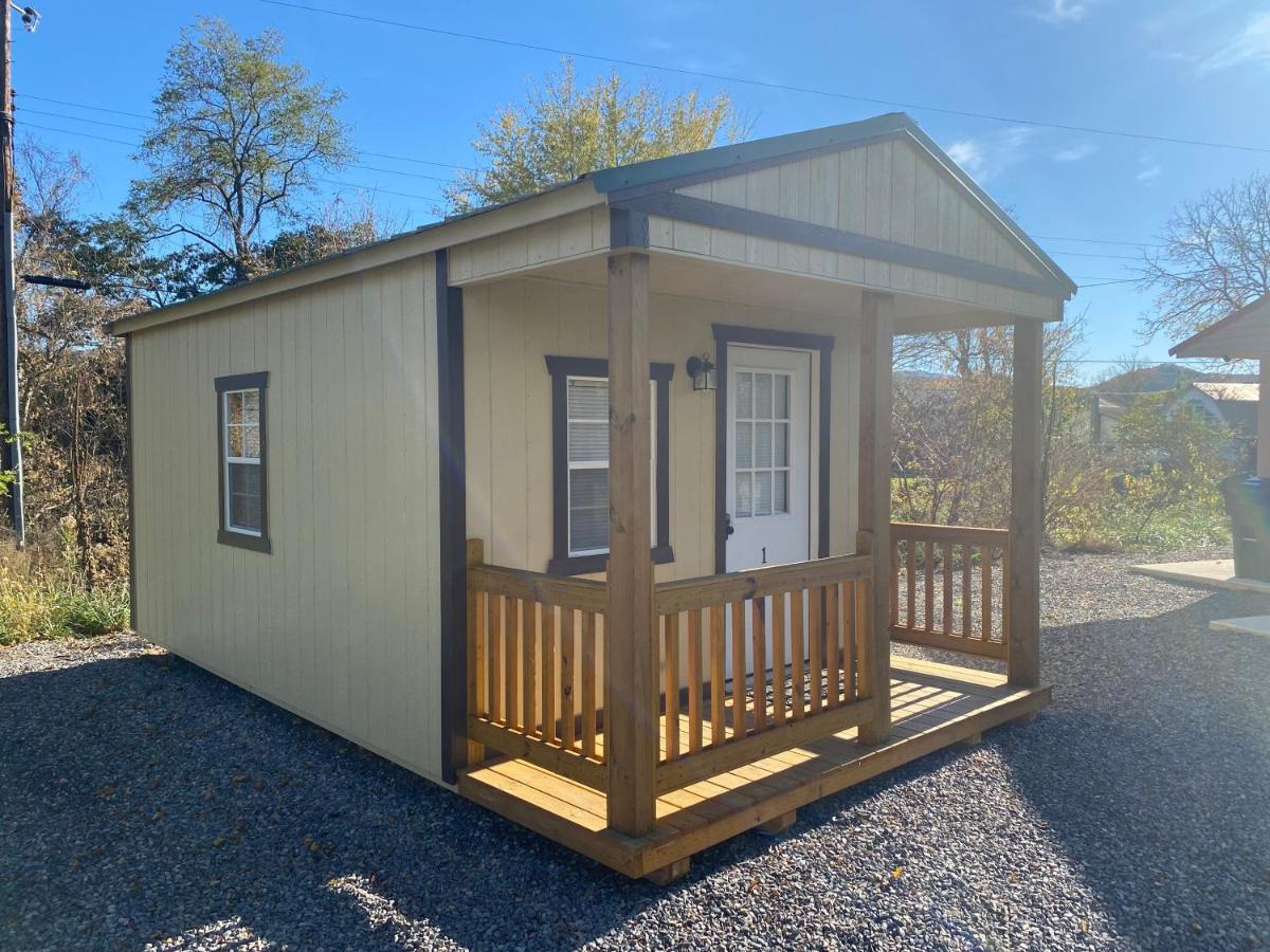 Canal Cabins Paw Paw Exterior photo