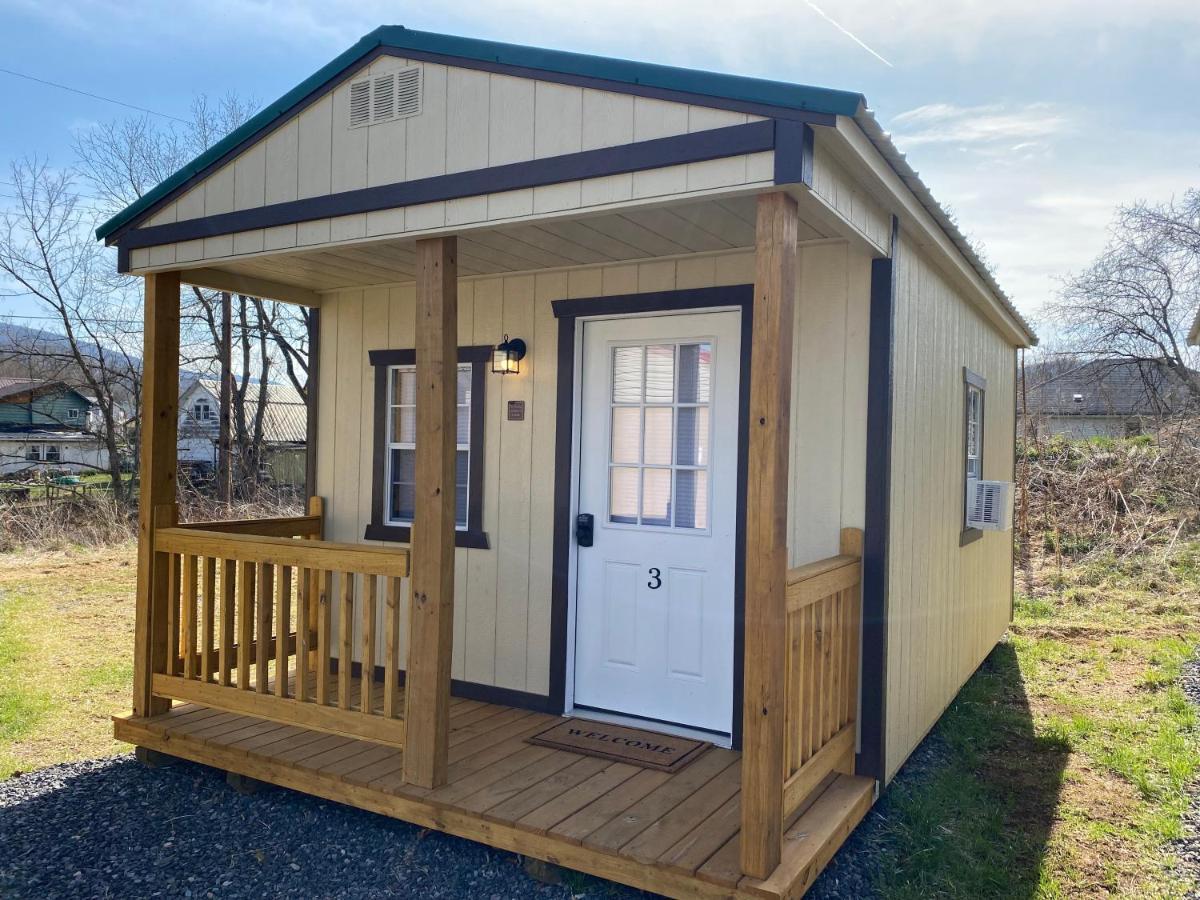 Canal Cabins Paw Paw Exterior photo