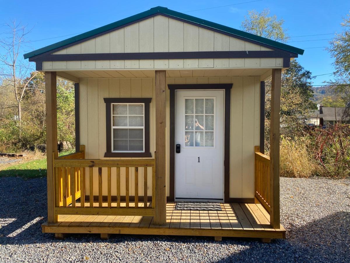 Canal Cabins Paw Paw Exterior photo